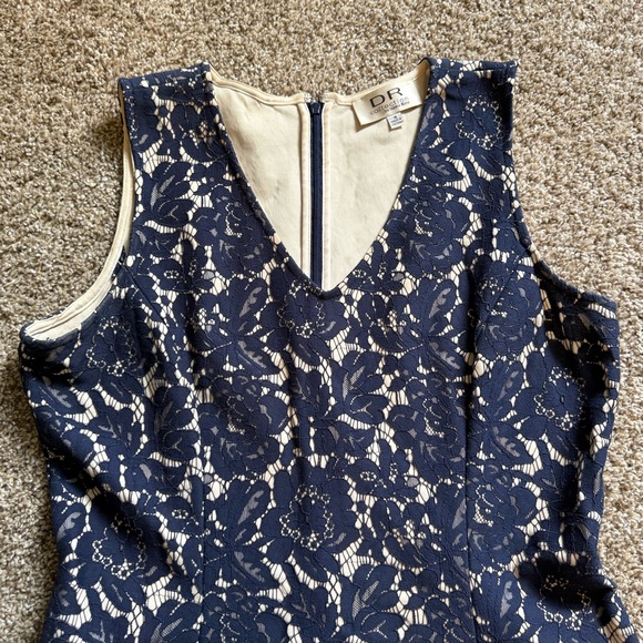 DR Collection Dress - Picture 4 of 5